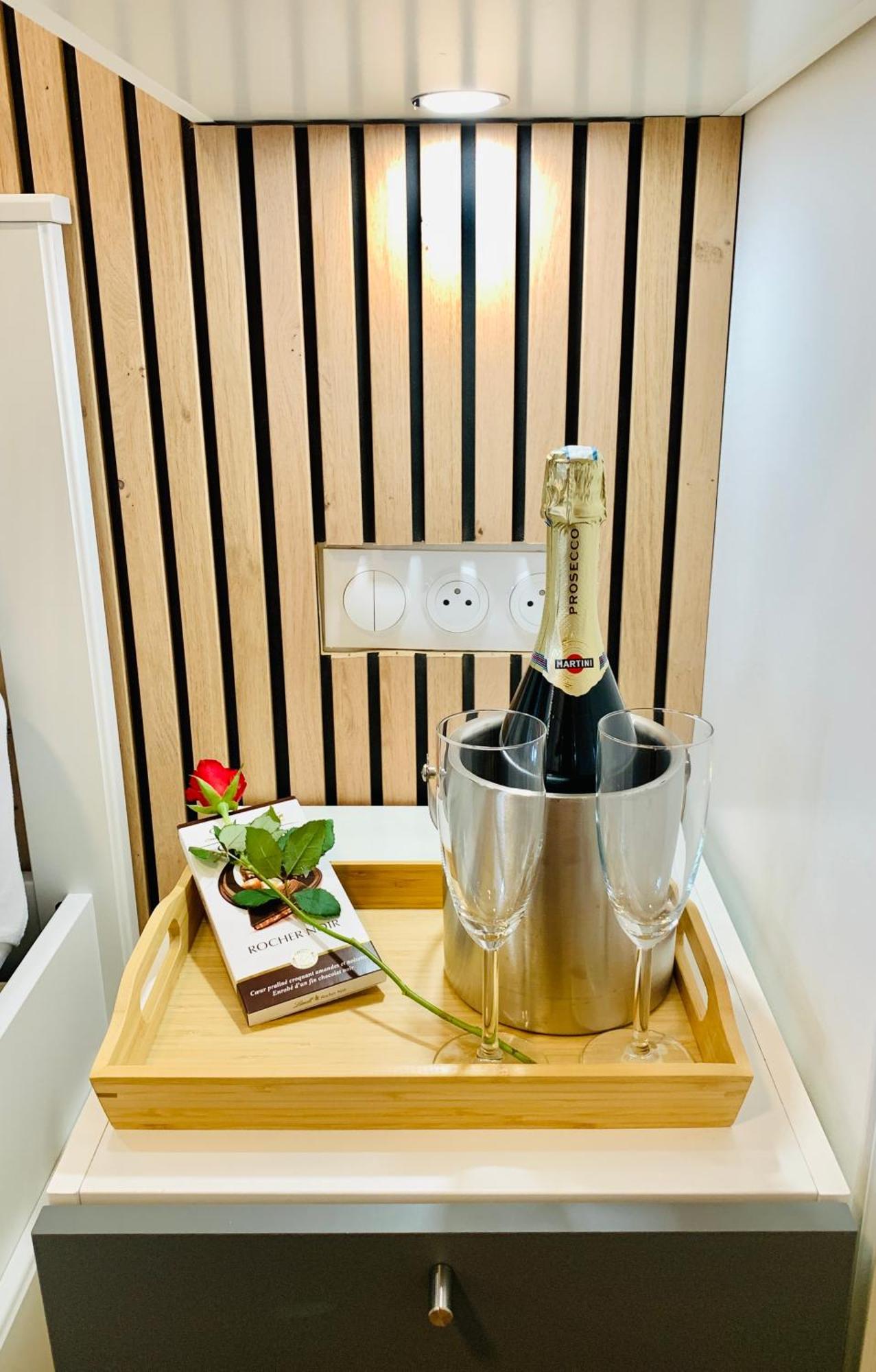 Appartamento With Ac Near Eiffel Tower Parigi
